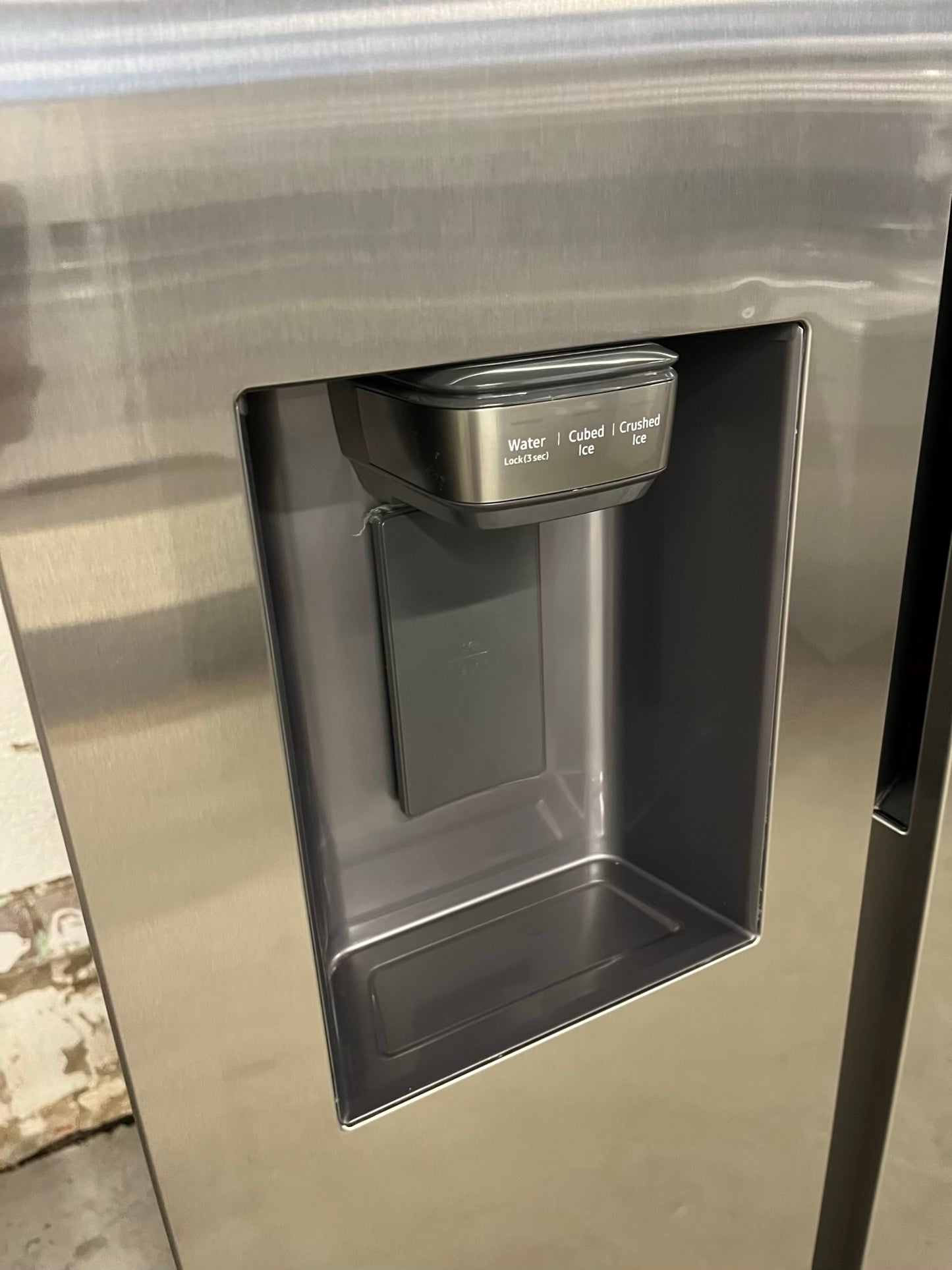 Used Refurbished Samsung side x side refrigerator stainless steel w/ice water dispenser 36" #RF835UB-TR