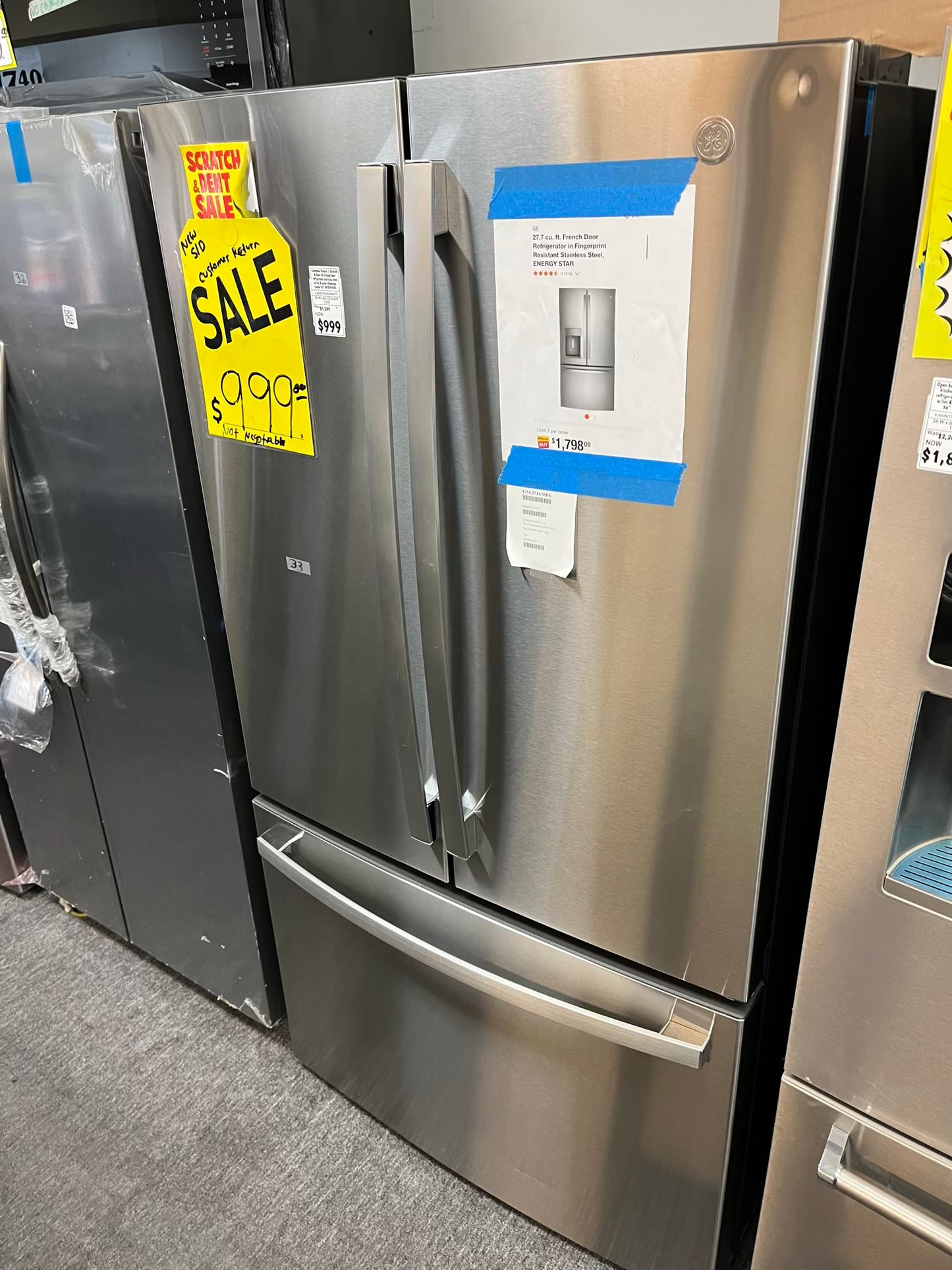 Customer Return | Scratch & Dent GE French door refrigerator stainless steel w/ice & water dispenser inside 36" #RF492GL