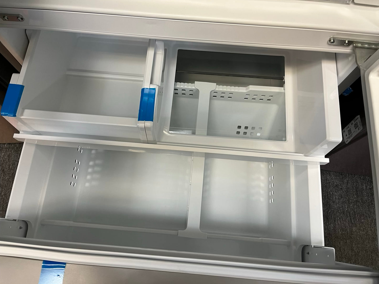 Open box | Scratch & Dent Frigidaire French door refrigerator stainless steel w/ice maker 36" #RF494VL