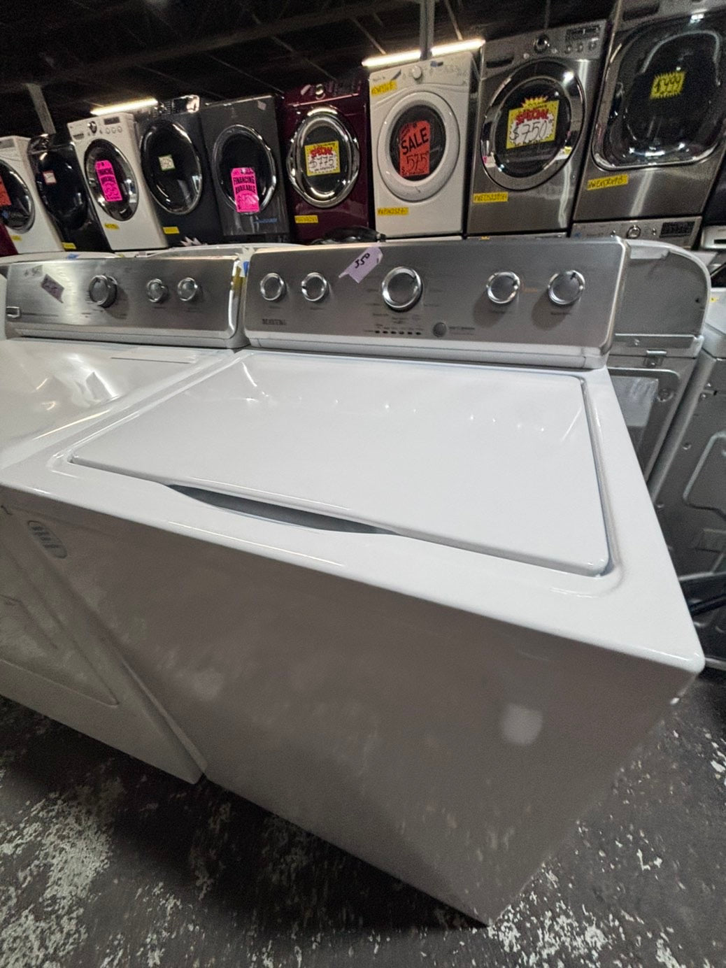 >*Maytag top load washing machine with agitator & GAS dryer set 27” in #WD975BB used-Refurbished