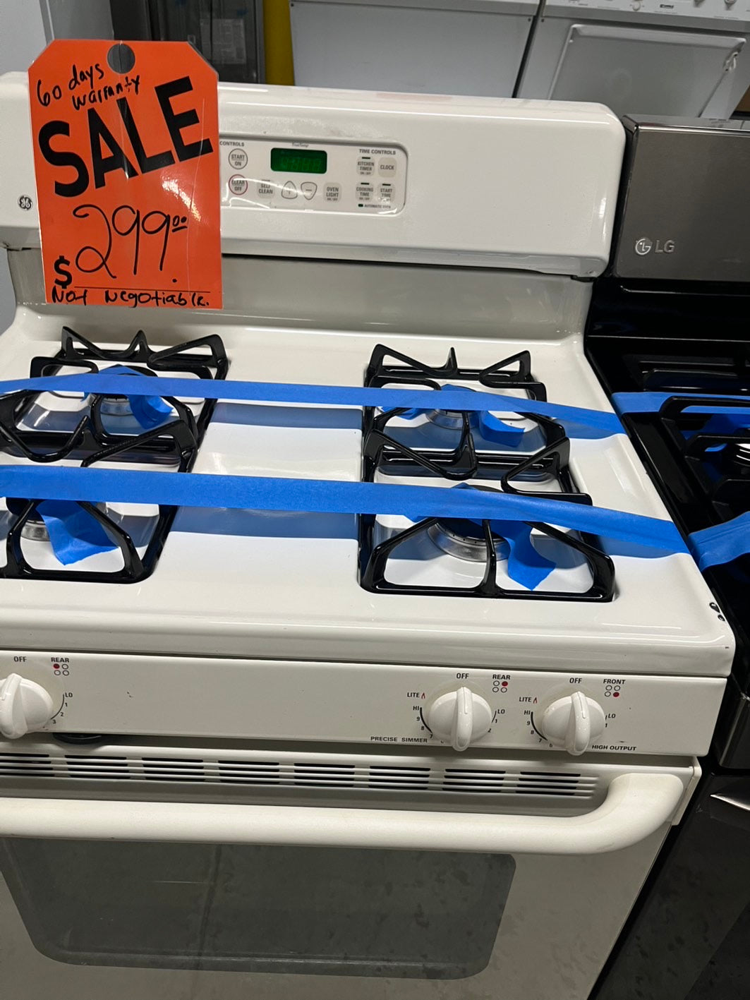 GE Gas range 4 burner bake Temp Recall broil hi/lo in off white Refurbished 30" #GRR00B
