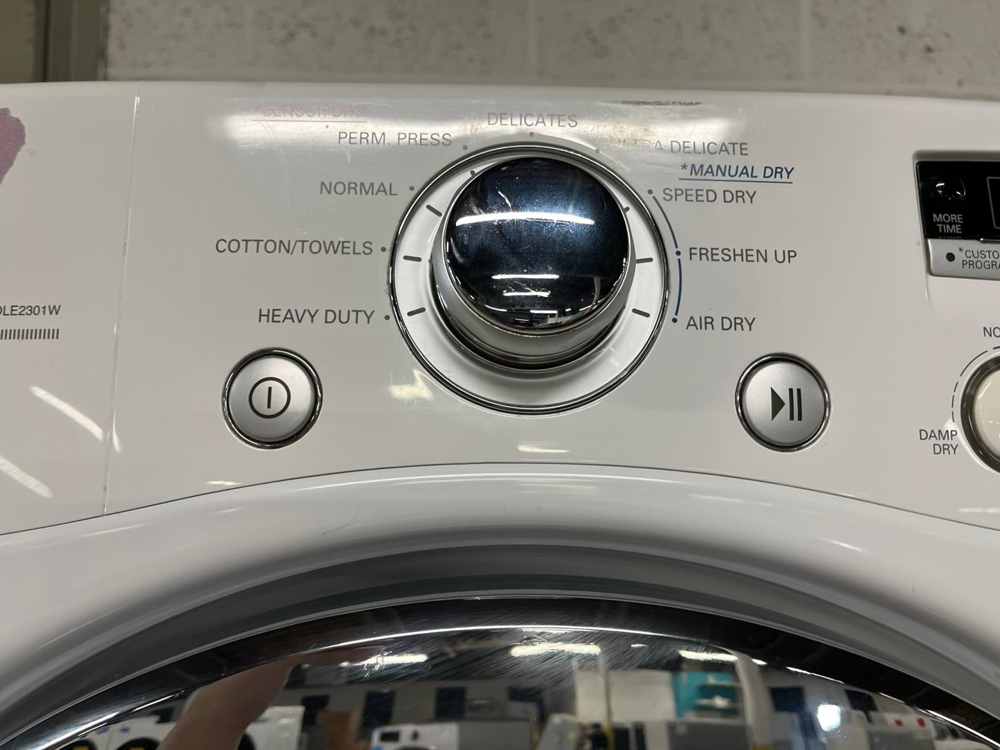 LG washer & dryer set electric 220v front load stackable in white 30" in Refurbished #WD927JB