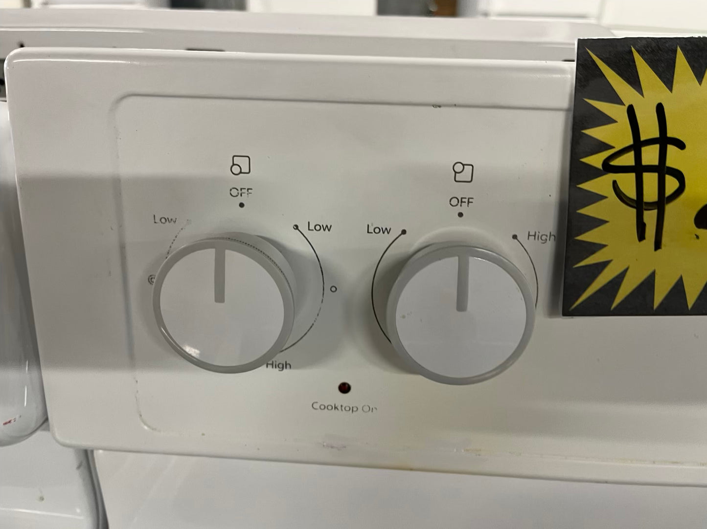 Whirlpool electric 220v range 4 burner bake broil in white Refurbished 30" #ER939HB