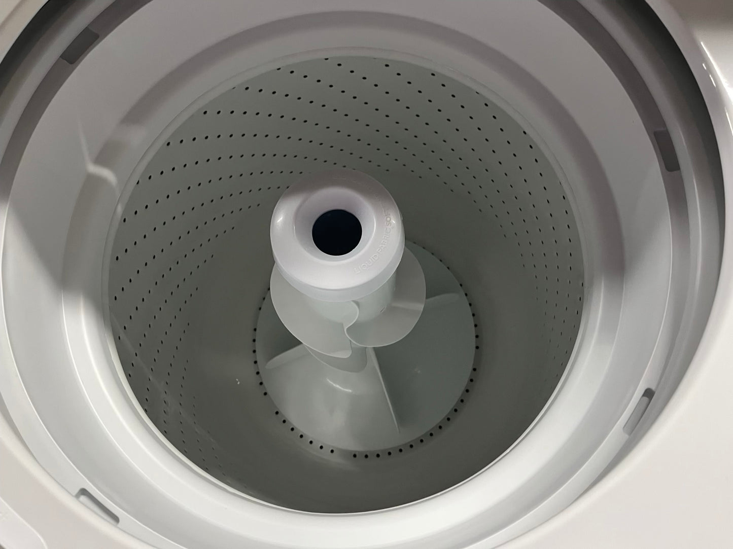 - Open Box | scratch & dent whirlpool top load washing machine w/ agitator large capacity 27" 4.0 cutt #W668CB