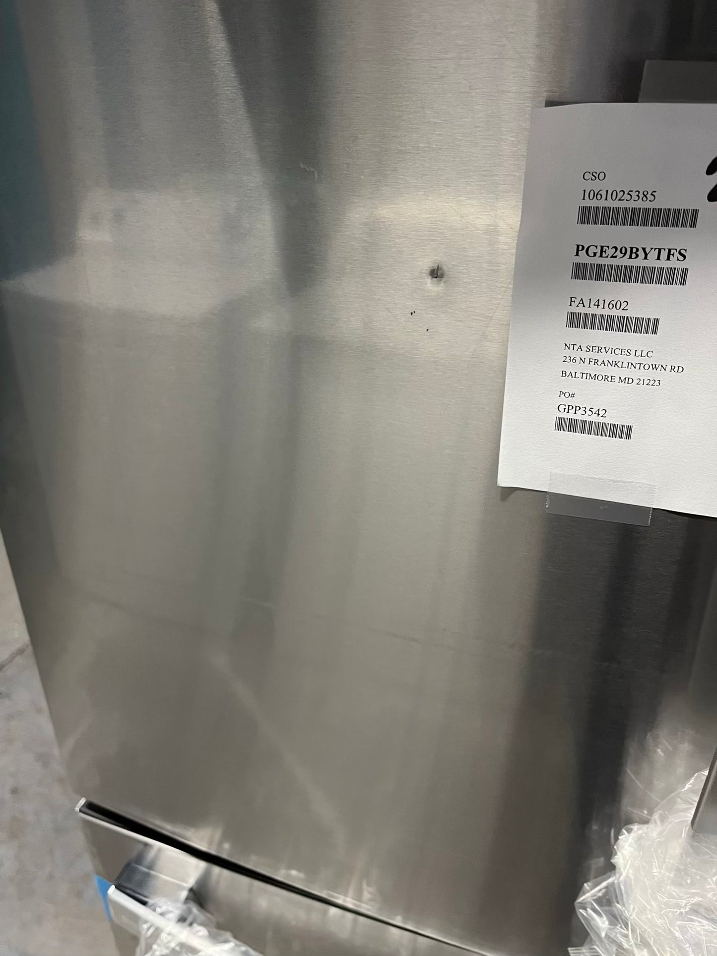Open Box 📦 GE Four Door Refrigerator stainless steel w/ice water dispenser  double ice maker - Item number #RF625UB-TR 36” in
