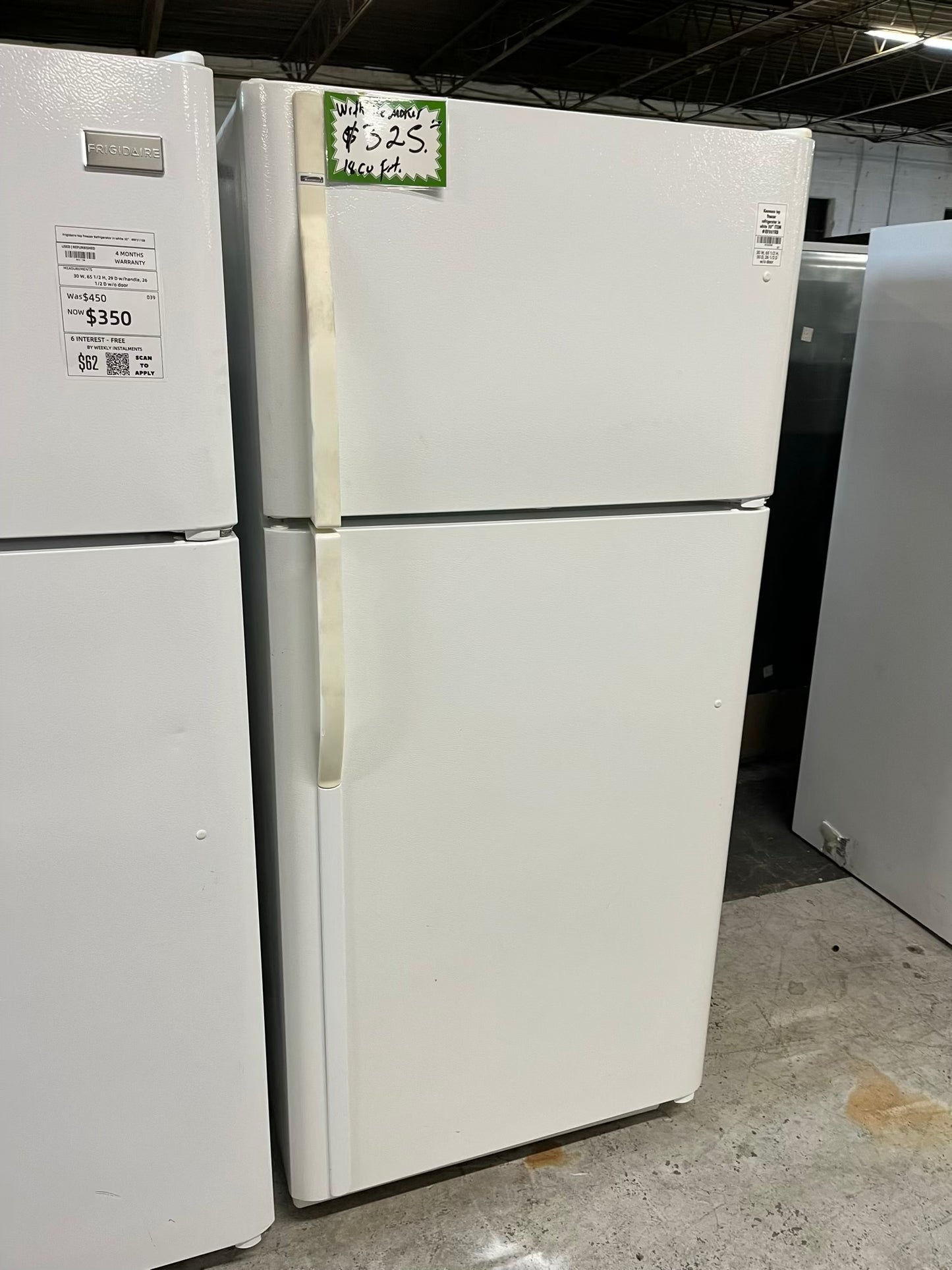 - Kenmore top freezer refrigerator in white 30" ITEM #RF307RB
