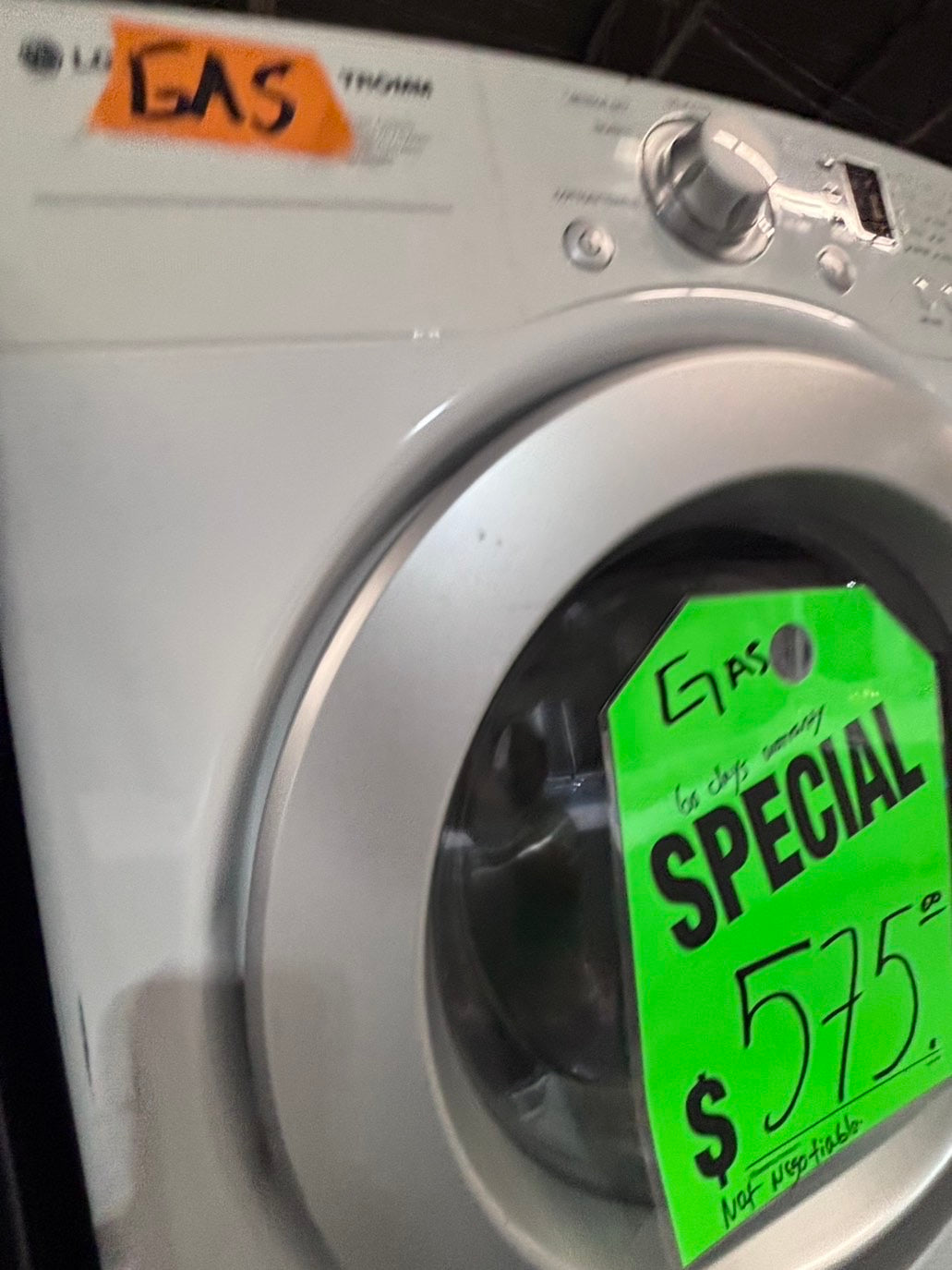 >*special 🔥LG GAS washer large capacity& dryer steam set front load stackable or side by side white 27” in used-Refurbished #SFL3B6ET
