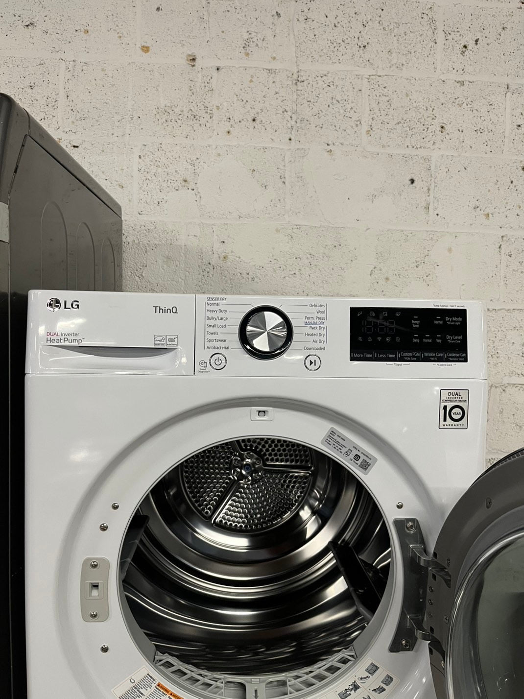 LG 24 white Front load washer and Steam electric dryer set stackable 240V #LG2455WB