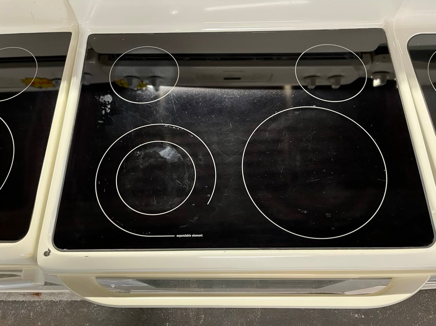 Frigidaire electric range 220v 4 burner bake broil in off white Refurbished 30" #ER180RB