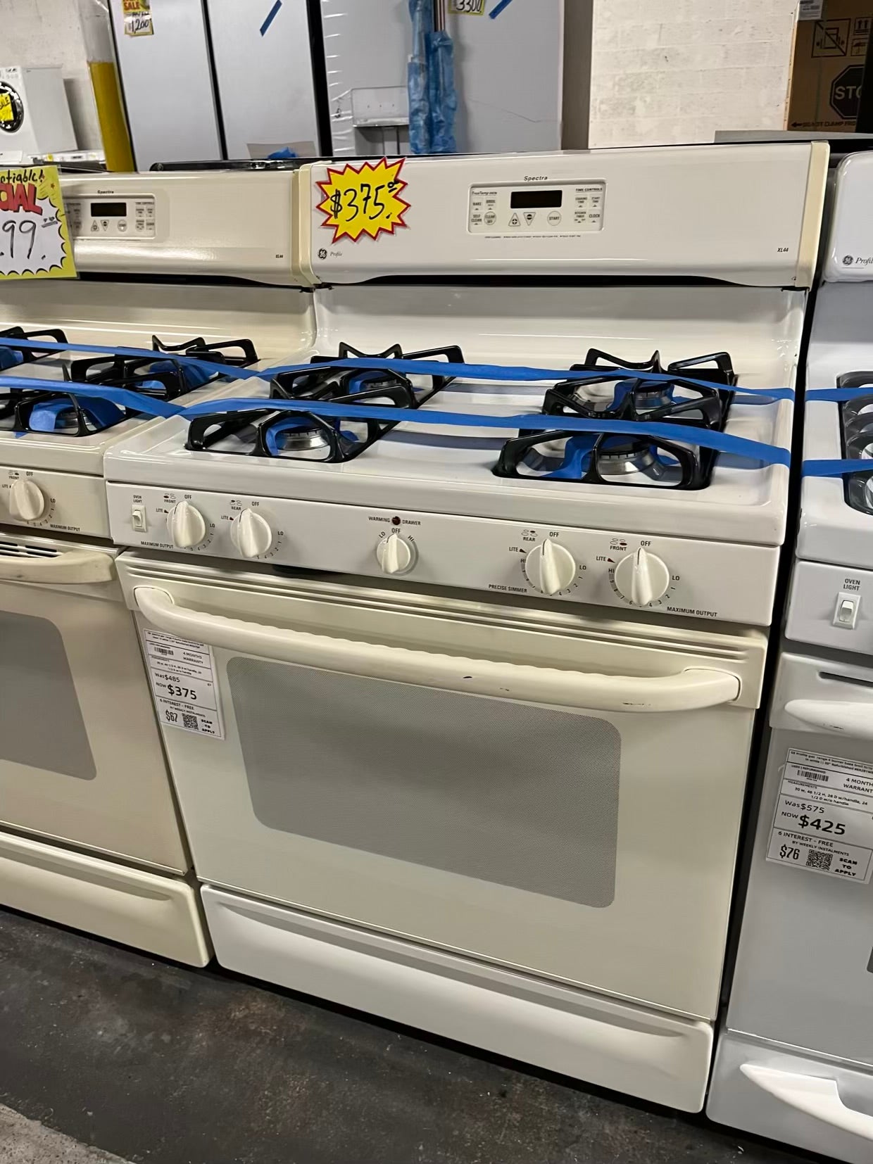 GE spectra gas range 4 burner bake broil hi/lo self clean in white 1130" Refurbished #ER270JB