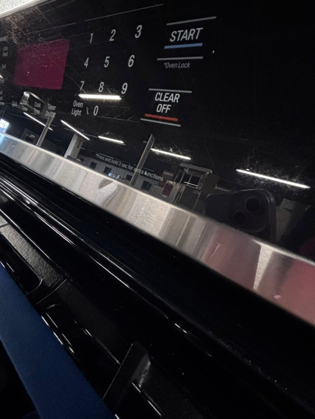 >LG Gas range 5 burner convection oven bake ,broil Hi/Lo self clean in stainless steel used-Refurbished 30” #SGZQ99B
