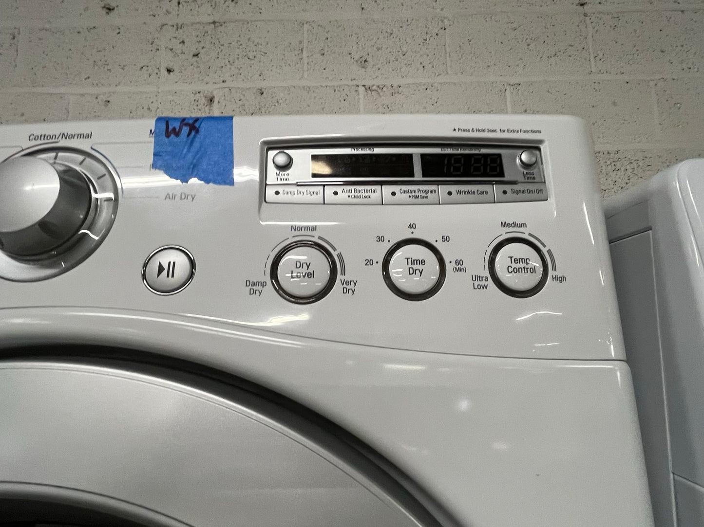 LG washer 4.5 cu ft & dryer 7.5 cu ft set electric 220v front load stackable sensor dry He in white #WD809RB