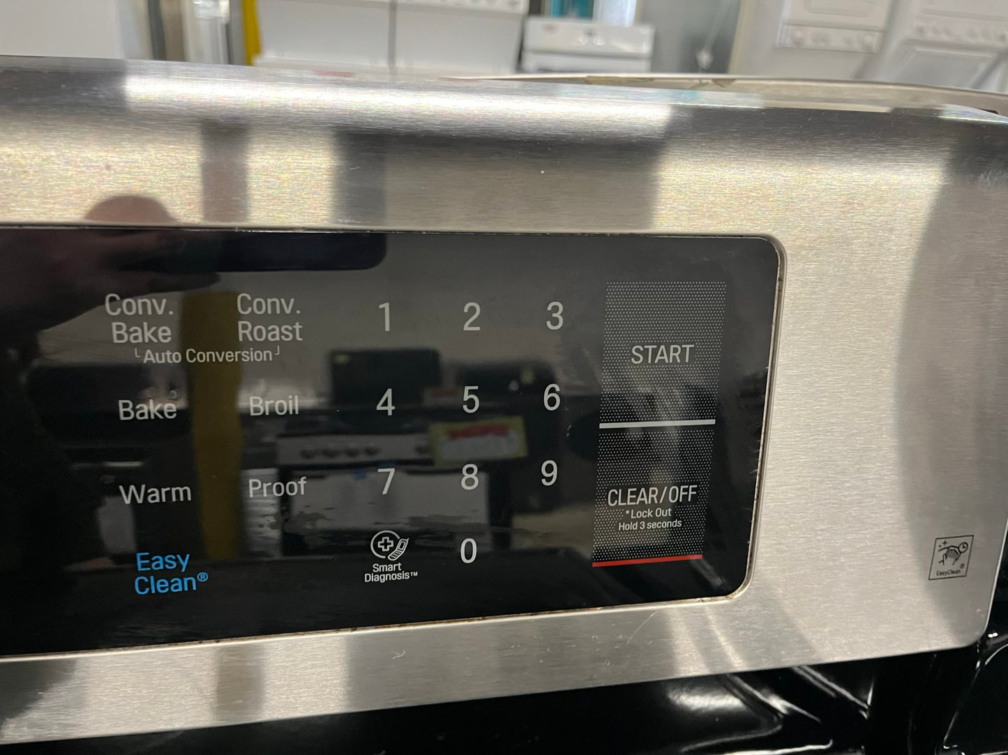 -LG electric range stainless steel 5 burner warm zone convection bake roast broil self clean 30” item number #ER334GB