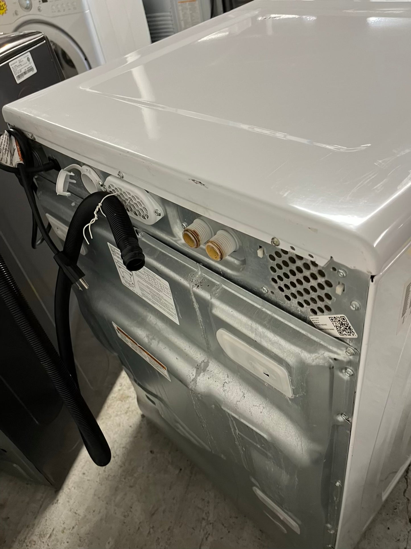 Maytag Maxima front load washing machine large capacity stainless steel drum stackable 27" #W407YB