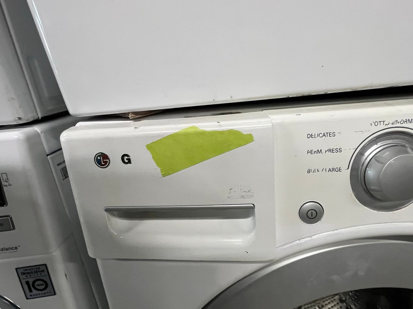 LG washer 4.5 cu ft & dryer 7.5 cu ft set electric 220v front load stackable sensor dry He in white #WD809RB