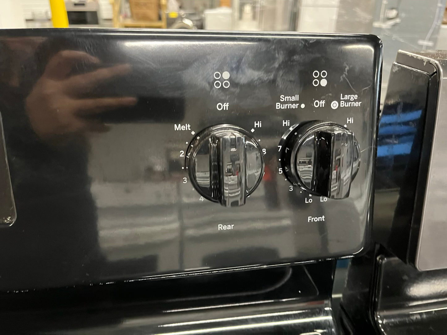-GE glass top electric range 220v 4 burner bake broil hi/lo Refurbished black 30" #ER339QB-TR