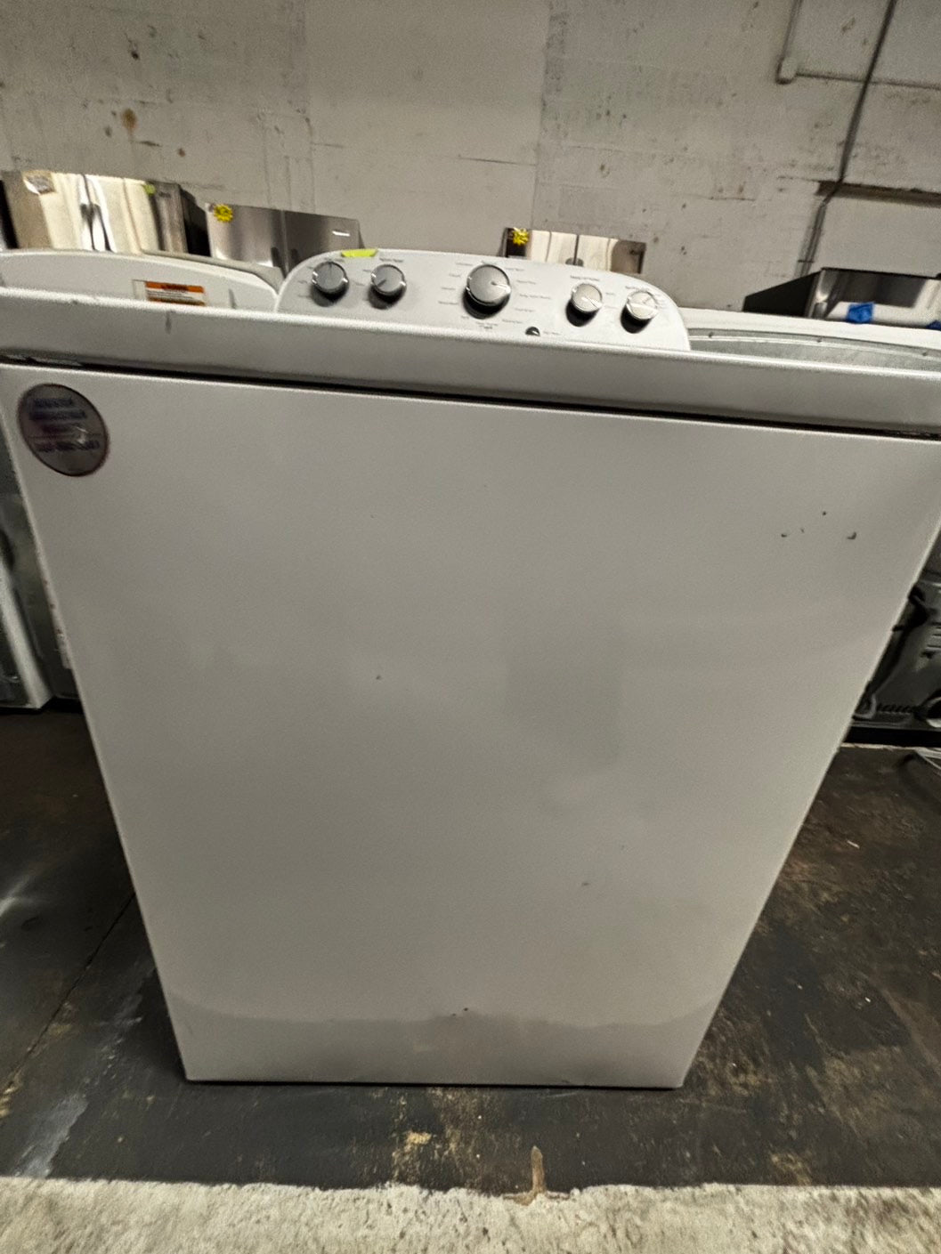 Used Whirlpool 3.5 cu. ft. Top Load Washer has a Deep Water Wash option that fills the porcelain tub wash basket with more water to help break down loose soils. It also has a heavy-duty cycle for deep stain #W945JB