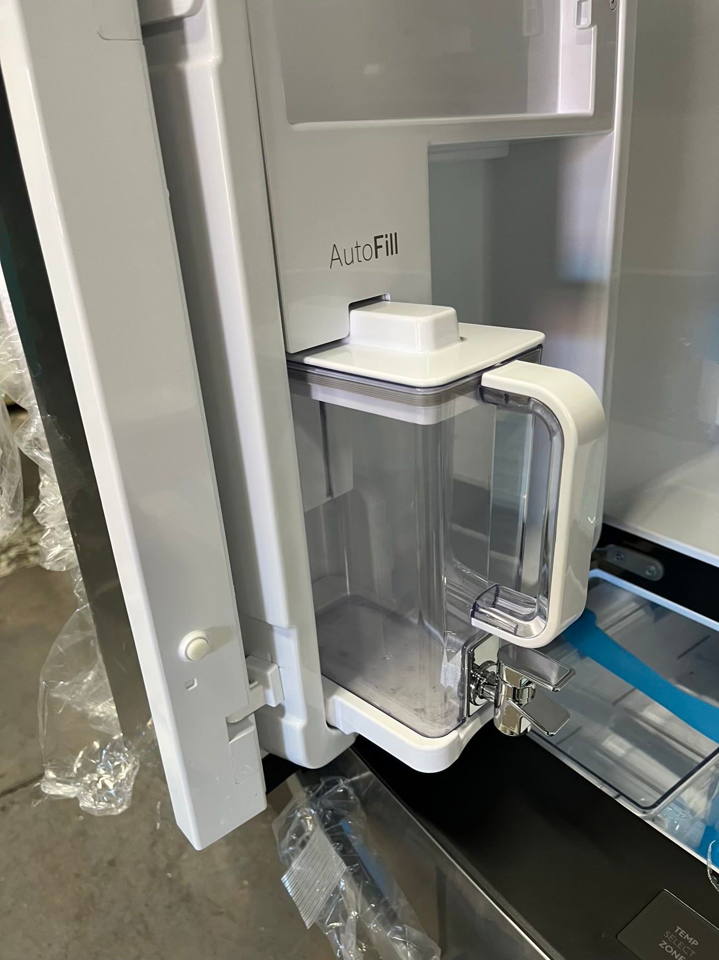 Open Box 📦 GE Four Door Refrigerator stainless steel w/ice water dispenser  double ice maker - Item number #RF625UB-TR 36” in
