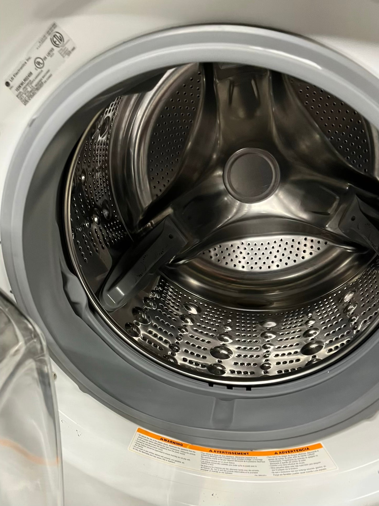LG washer 4.5 cu ft & dryer 7.5 cu ft set electric 220v front load stackable sensor dry He in white #WD809RB