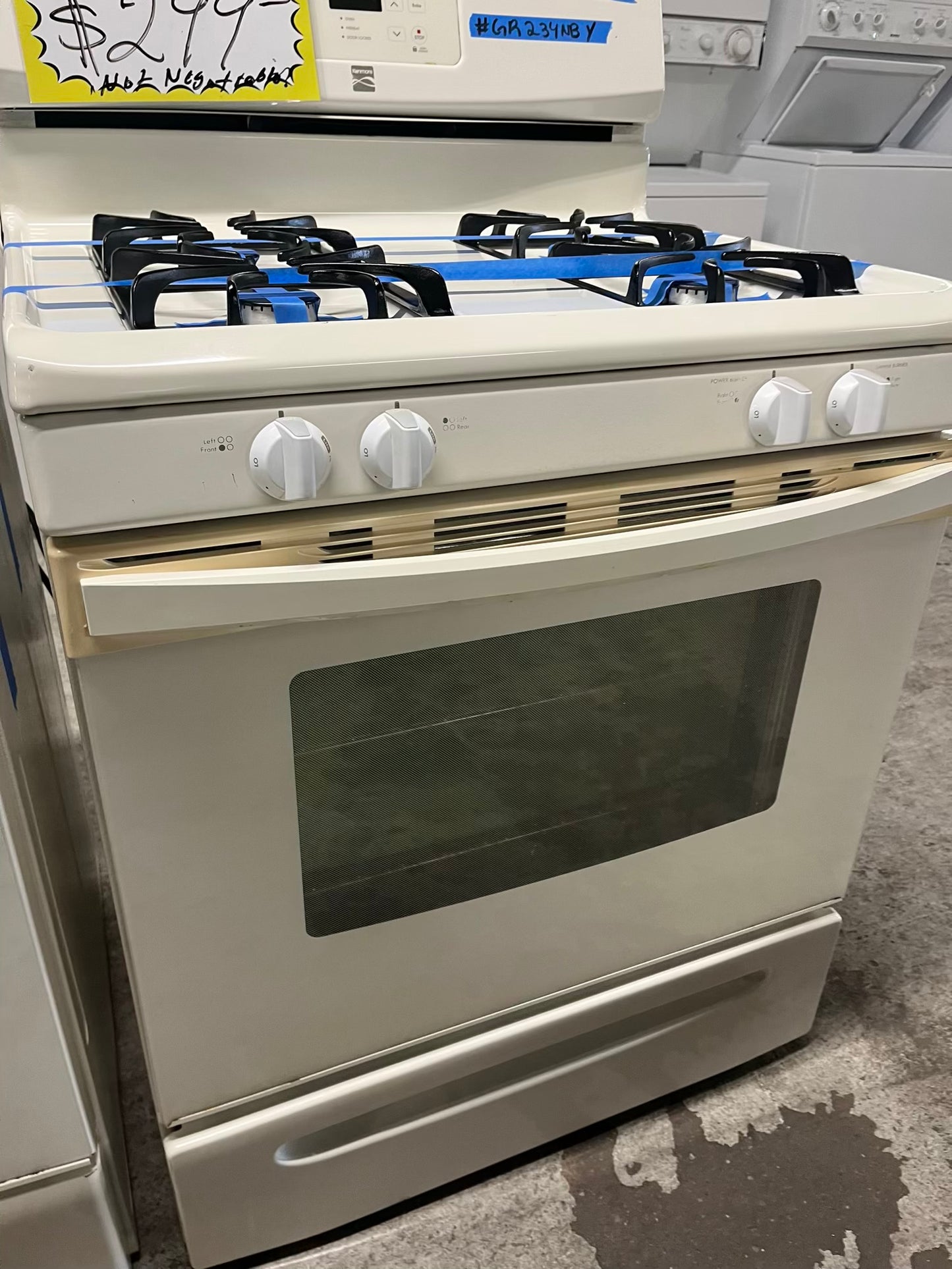- kenmore Gas range 4 burner bake broil in off white Refurbished 30" #GR234NB