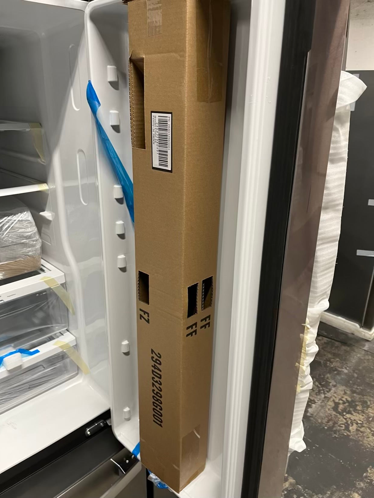 Open Box GE French door refrigerator stainless steel w/water dispenser inside & ice maker 36" #RF494EB