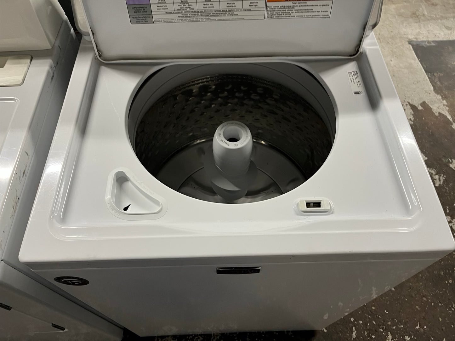 - Maytag Top load washing machine side x side large stainless steel drum capacity w/agitator 27" Refurbished #W001KB-TR