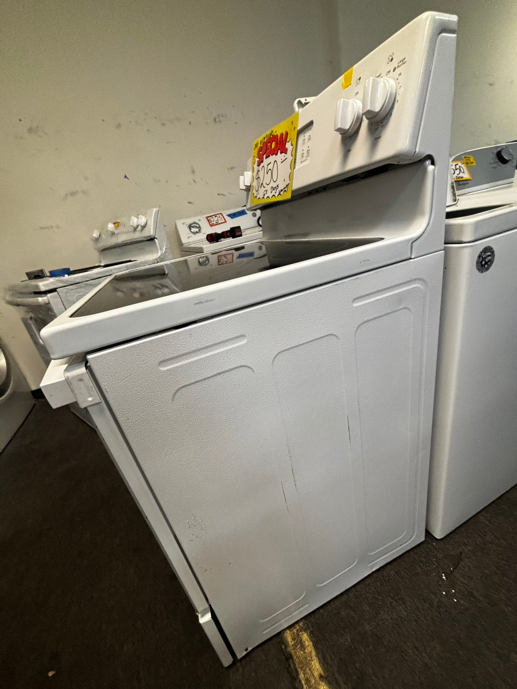 GE electric 220v range 4 burner bake broll hi/lo self clean white 30" Used Refurbished #ESG234WL