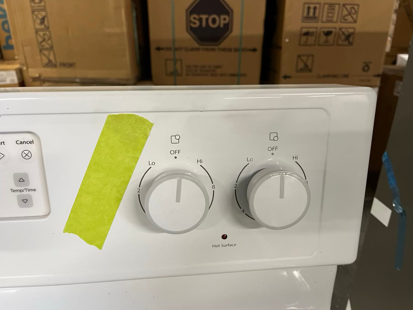 Whirlpool electric 220v range 4 burner bake broil in white Refurbished 30" #ER941DB
