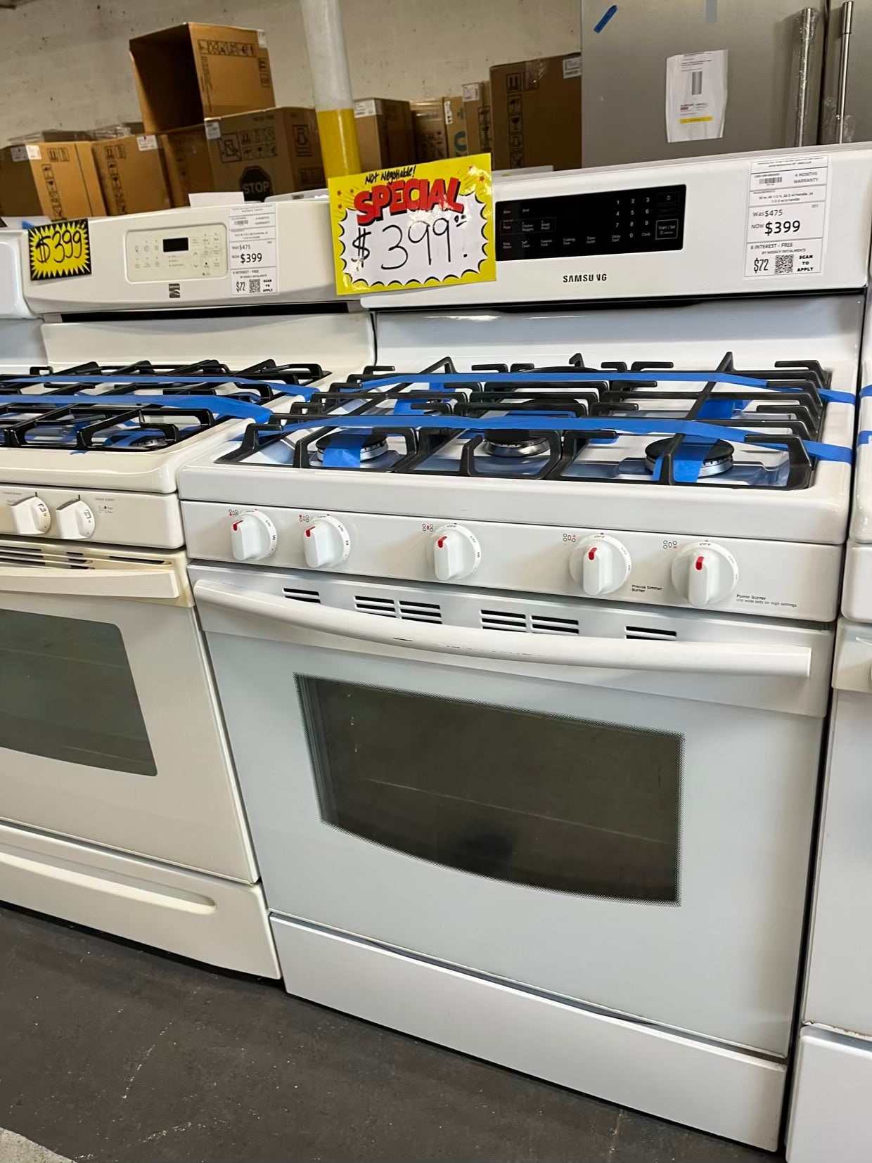 Samsung Gas range 5 burner bake broil self clean in white Refurbished 30" #GR212UB