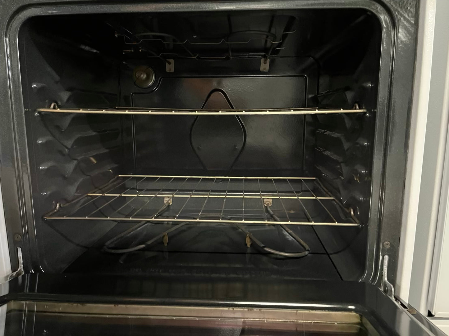 Frigidaire electric range 220v 4 burner bake broil in black & white Refurbished 30" #ER187GB-TR