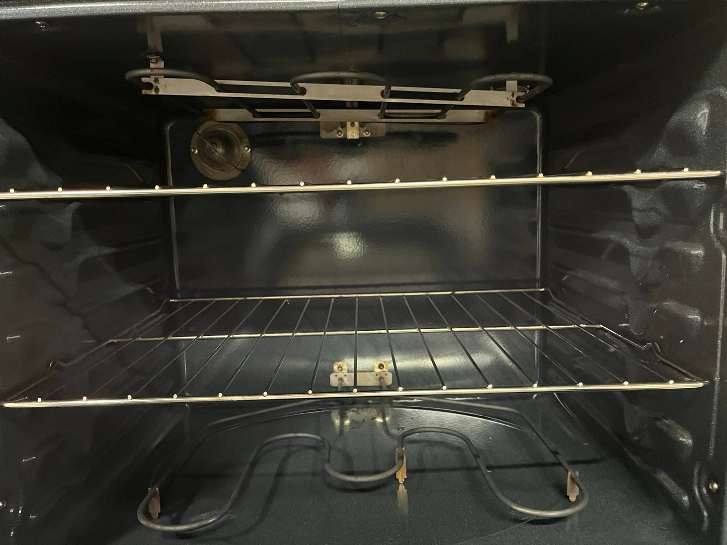 GE electric range 220v bake broil hi/lo in white Refurbished 30" #ER397EB