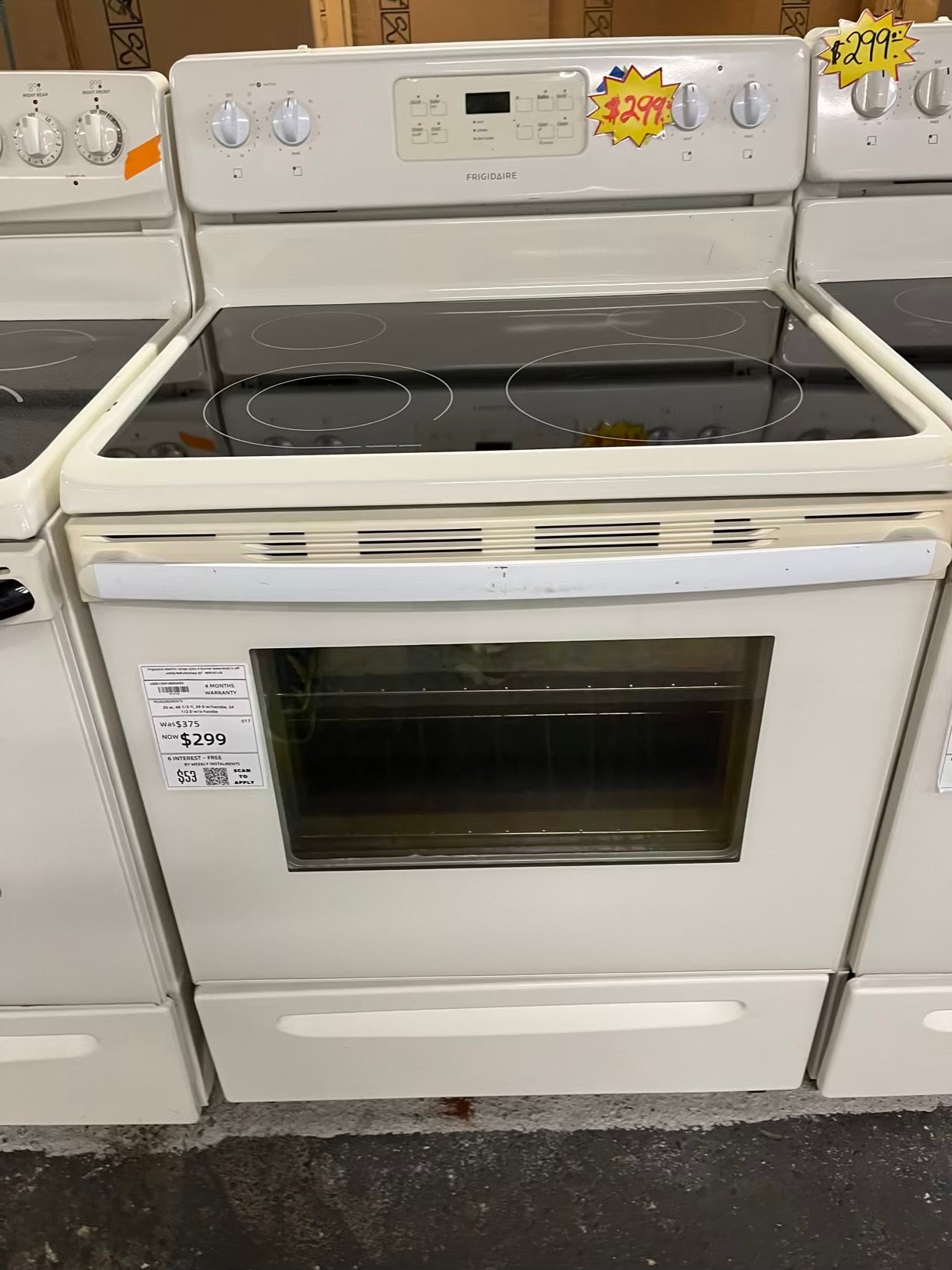 Frigidaire electric range 220v 4 burner bake broil in off white Refurbished 30" #ER181UB