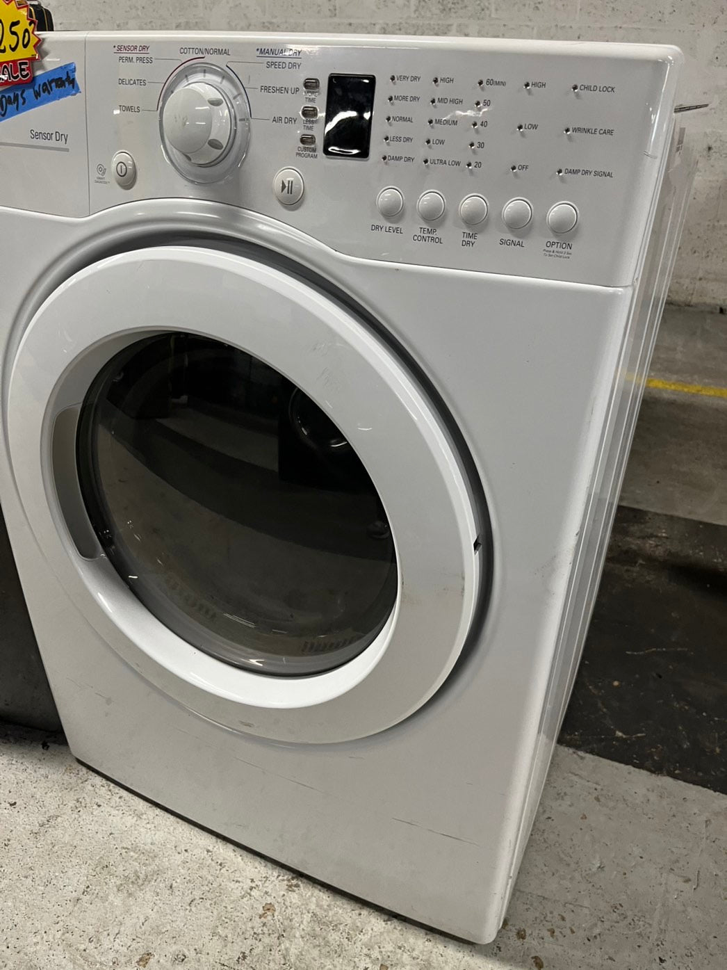 LG sensor Dry front load stackable electric 220v dryer in white 27" #ED669B