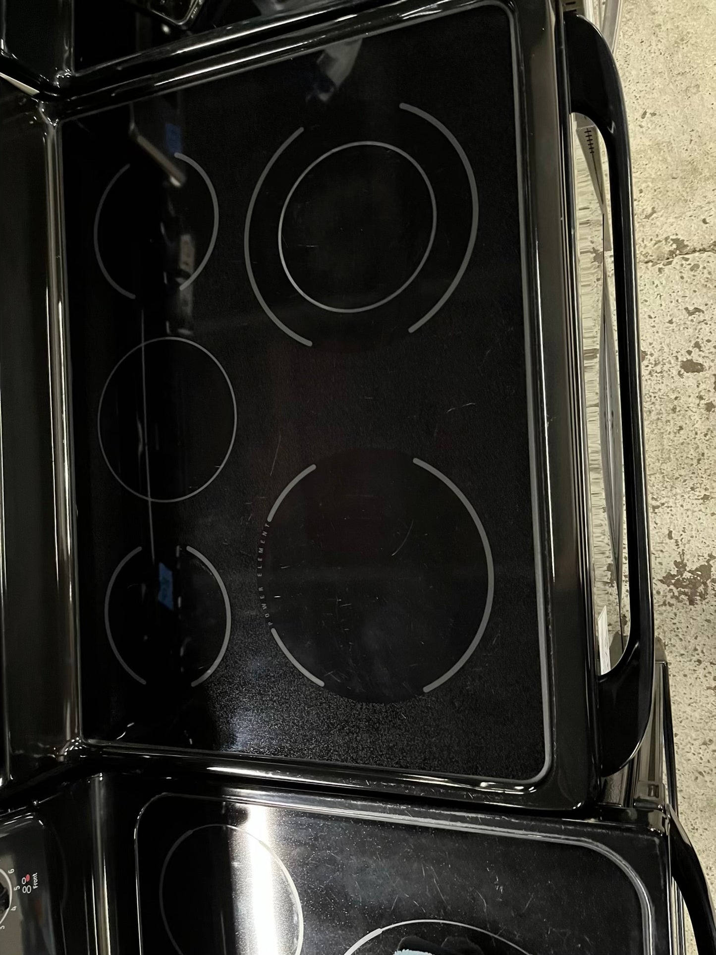 Kenmore electric 220v range 5 burner warm zone bake broil hi/ lo self clean in black 30" #ER490XB Refurbished