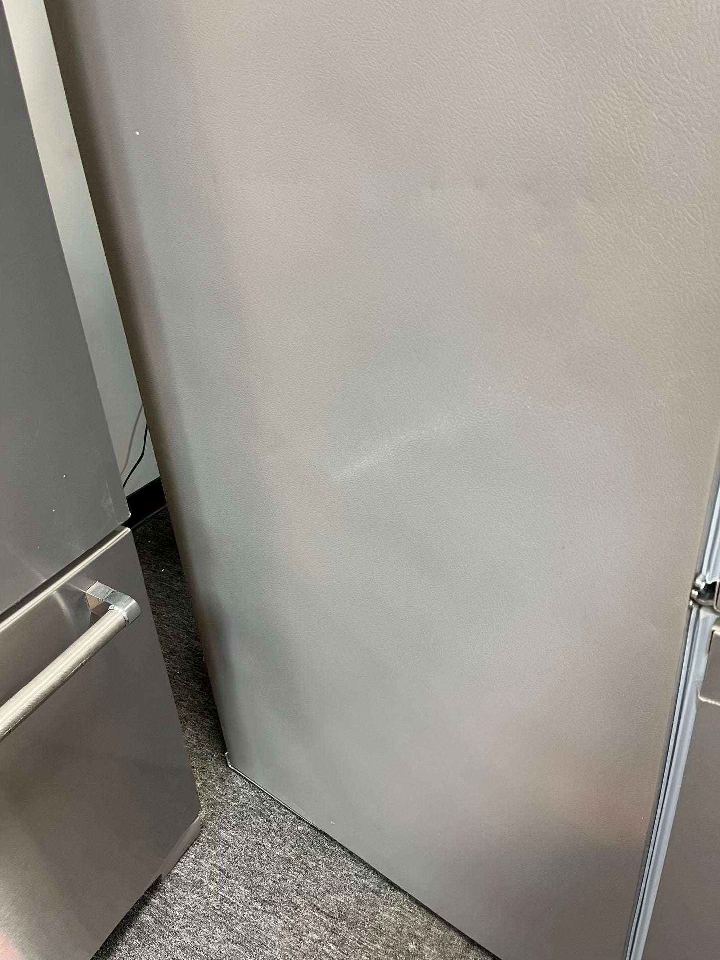 Open box | Scratch & Dent Frigidaire French door refrigerator stainless steel w/ice maker 36" #RF494VL