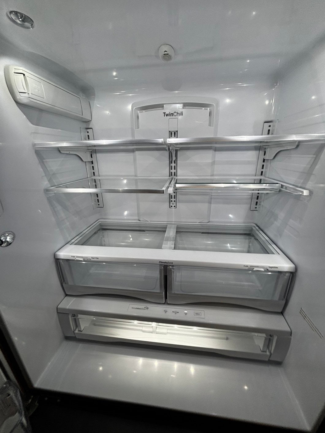 Used | Refurbished 22cu.ft -GE counter depth french door refrigerator stainless steel w/ice water dispenser 36" #RF6311b
