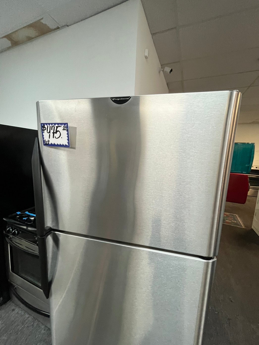 -Frigidaire Top freezer Refrigerator stainless steel 30" 21 cu. Ft #RF25ML