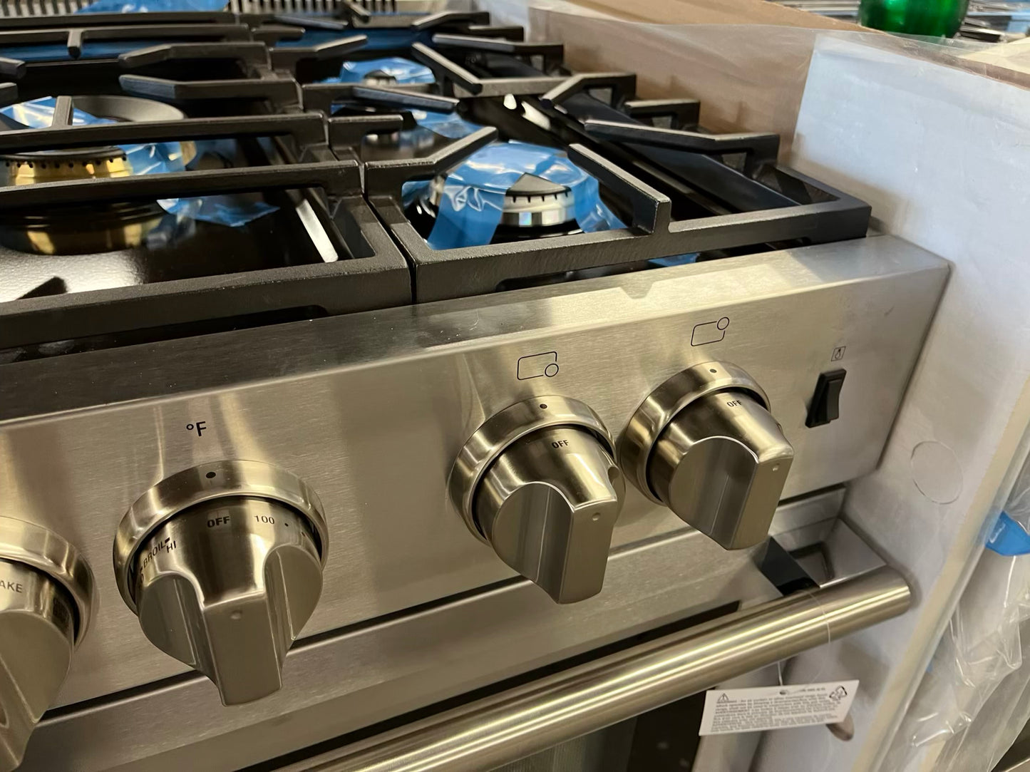 - Bloomberg Gas range 5 burner stainless steel convection bake, convection Roast broil Sabbath 30" #RF740YB
