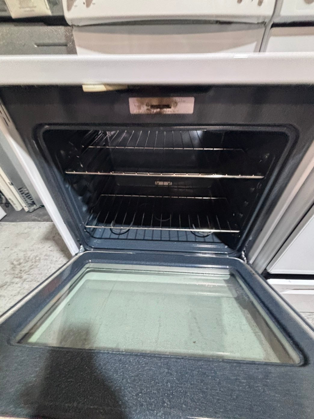 >*special 🔥 GE electric 220v glass top range bake Broil roast self clean white 30" used-Refurbished #ESZ111B