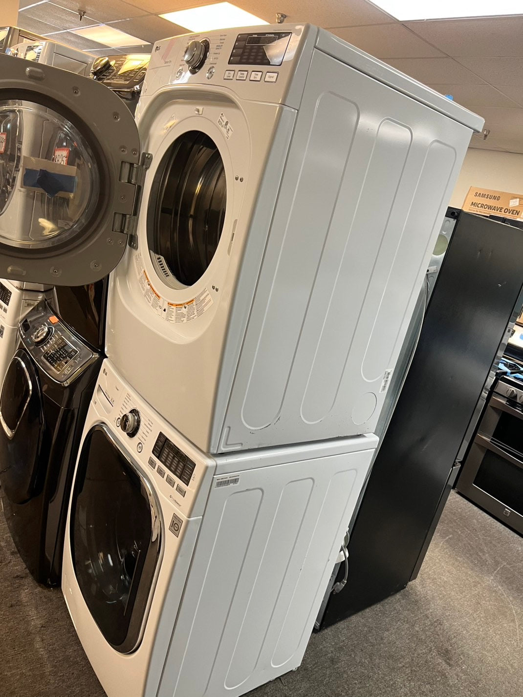 Lg Electric 220v and front load washer set white stackable 30" wide in Refurbished #ML203L
