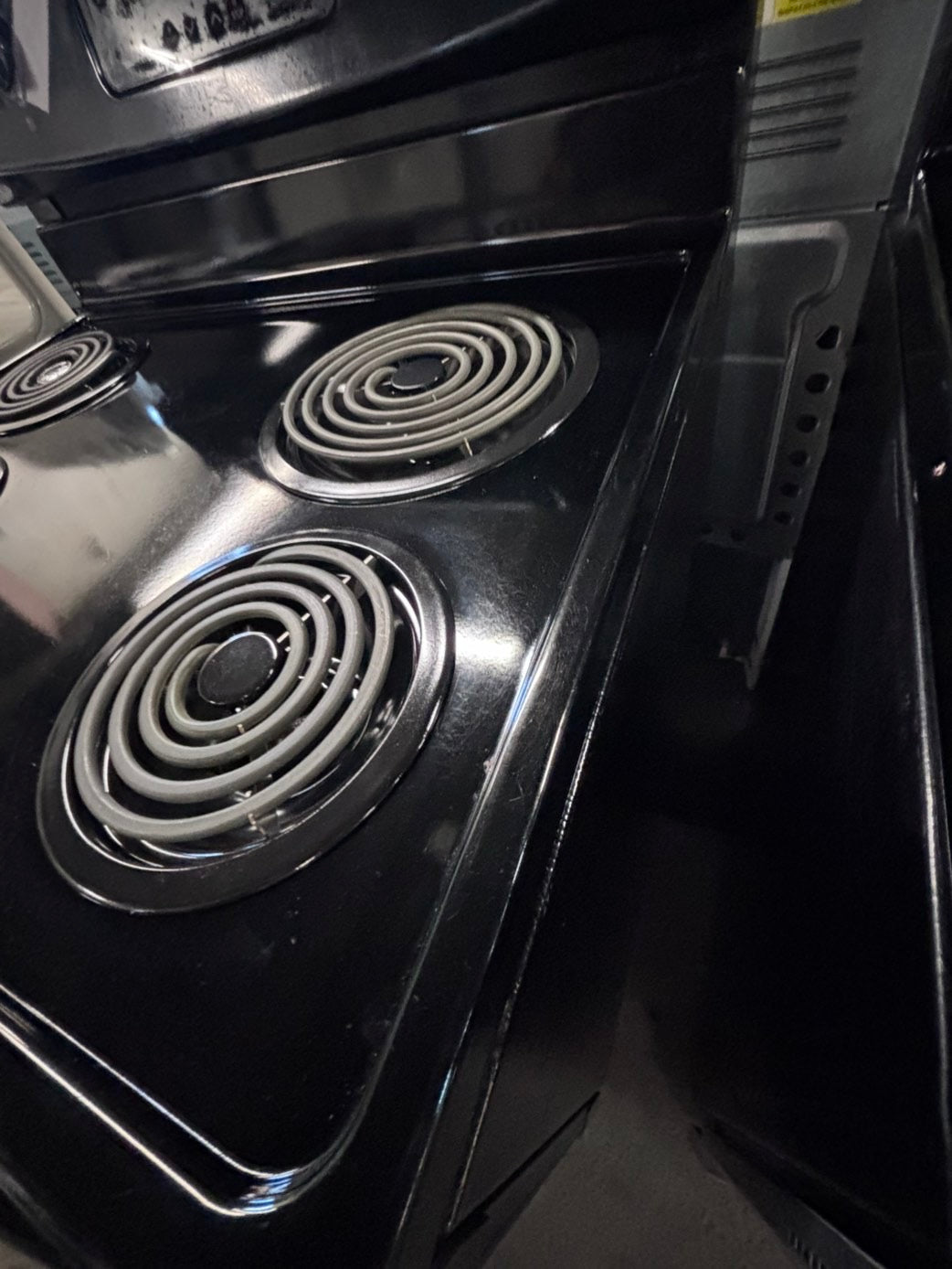 >frigidaire stainless steel & black electric coil top range coil 220v bake /Broil 4 burner used-Refurbished great condition 30" #FH15Z1B