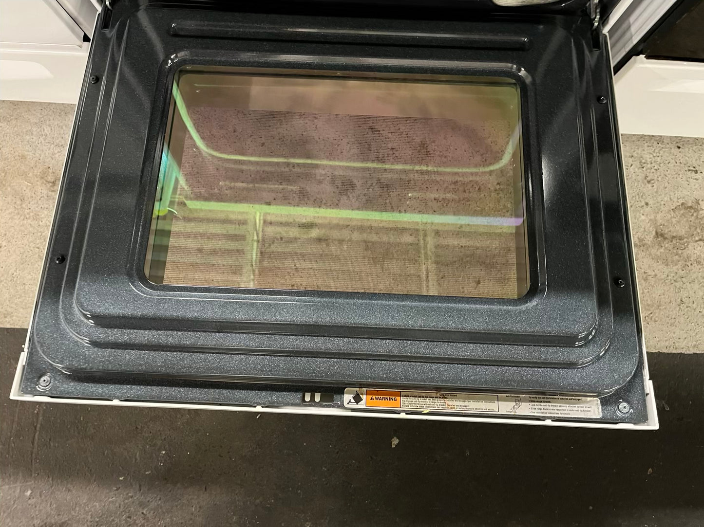 Whirlpool electric range 220v 4 burner bake broil self clean in white Refurbished 30" #ER175UB