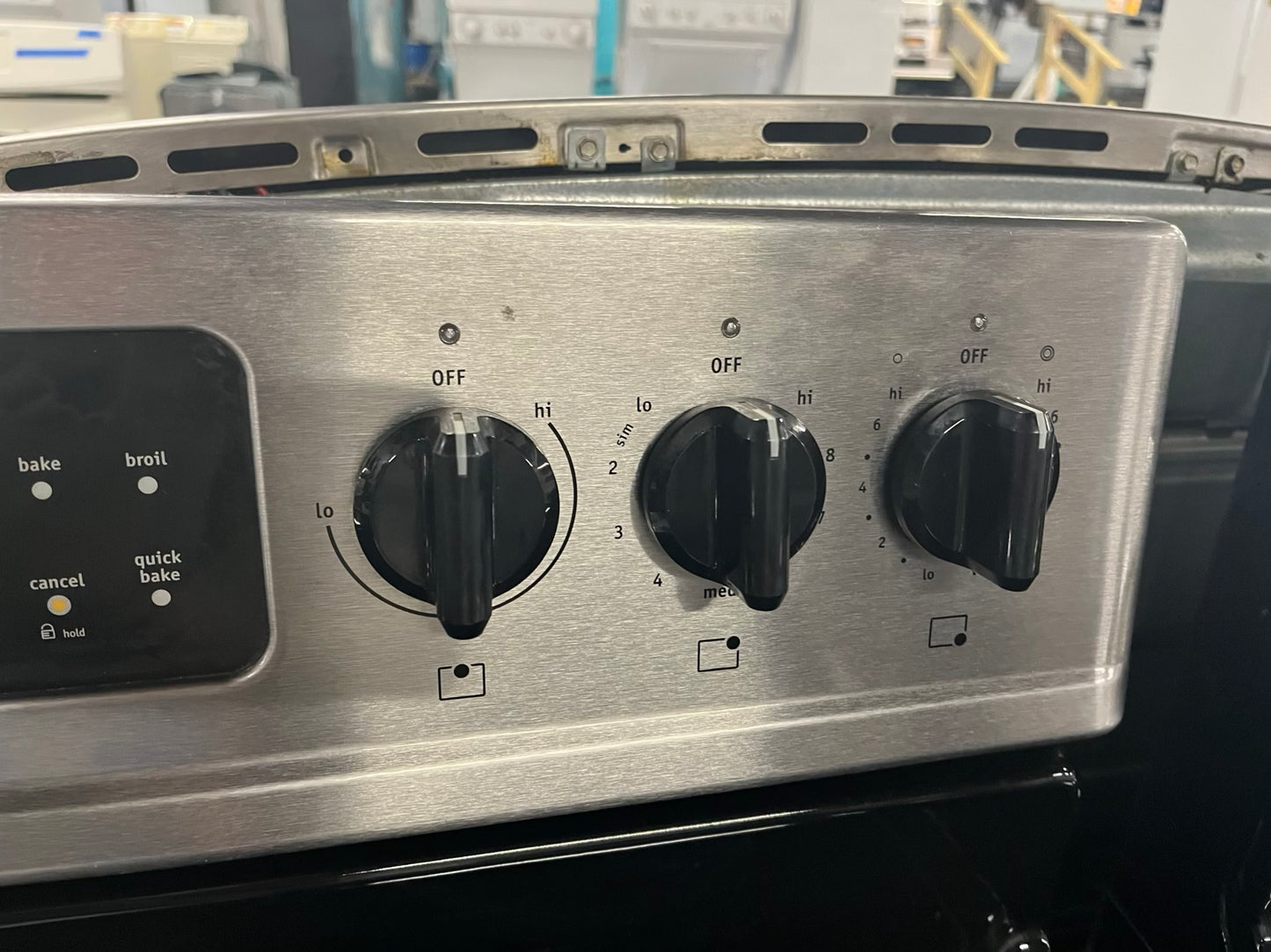 - Frigidaire electric range stainless steel 5 burner warm zone bake broil self clean 30” item number #ER934QB