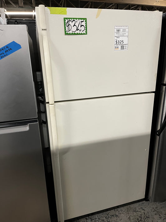 Kenmore top freezer refrigerator in off white used refurbished 33” #RF897ZB