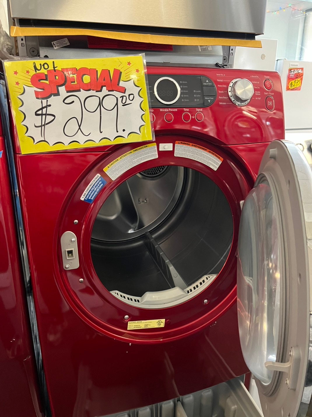Samsung front load electric dryer  220v w pedestal Red #SAD72L