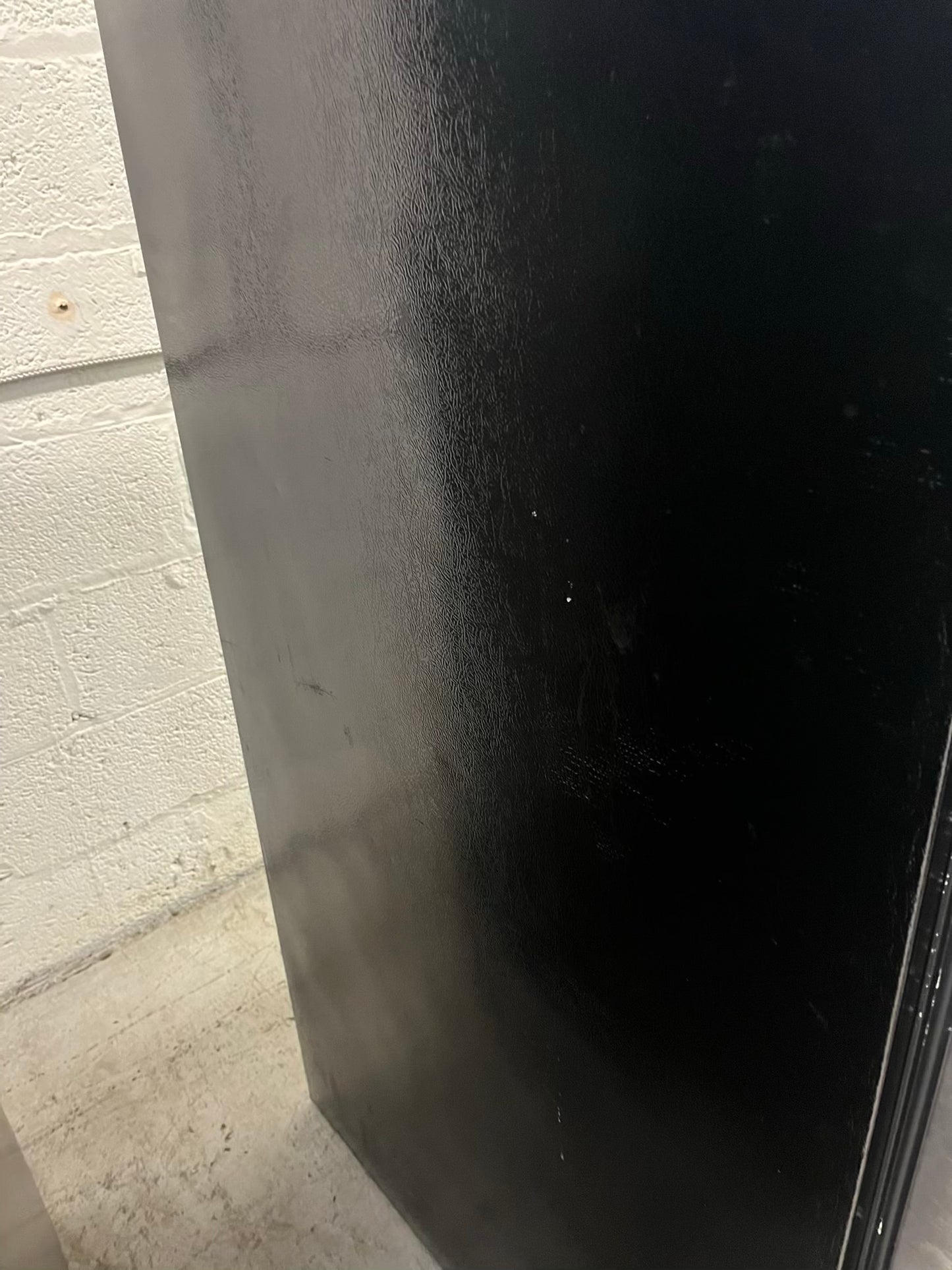 - FRIGIDAIRE TOP FREEZER REFRIGERATOR | 30" | #RF660KB USED REFURBISHED