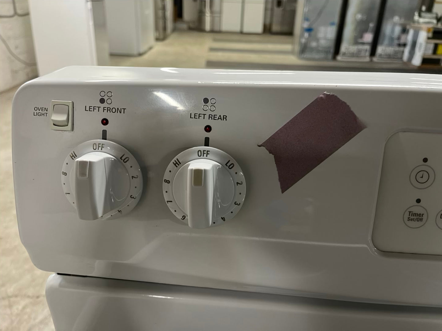 Kenmore electric range 220v bake broil in white Refurbished 30" #ER174HB