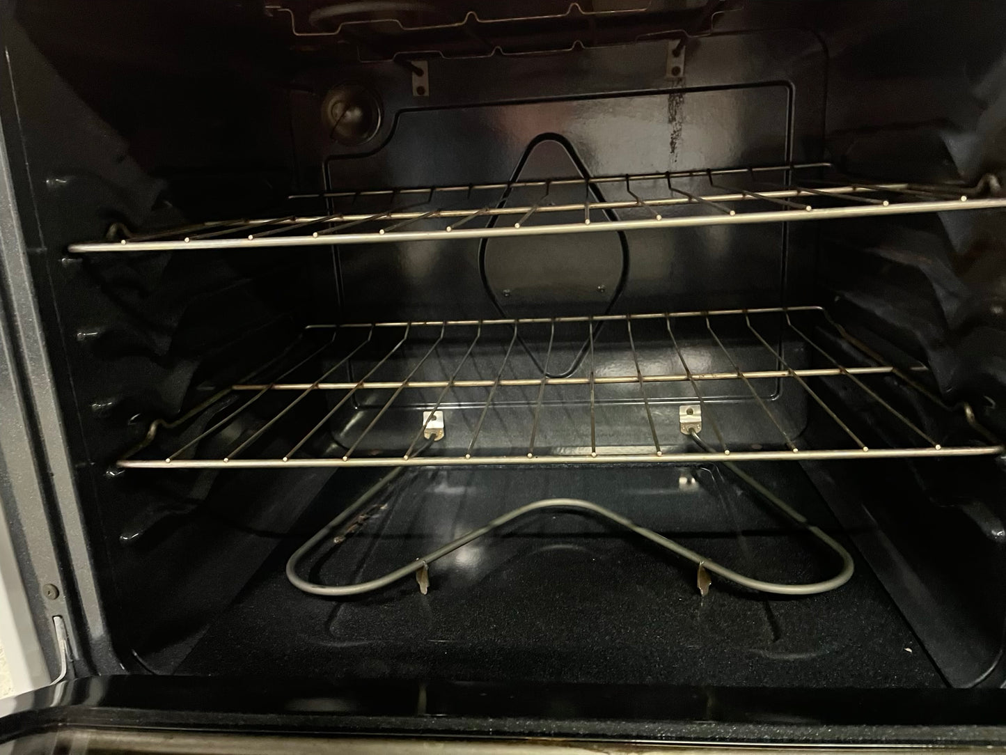Frigidaire electric range 220v bake broil self clean in white Refurbished 30" #ER396XB-TR