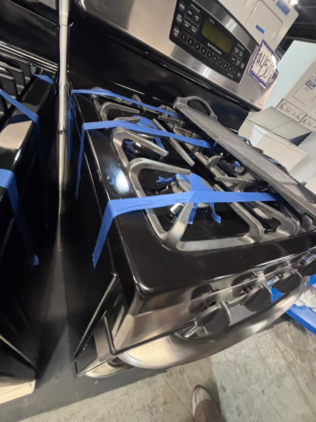 >>GE FUEL DUAL 220Vts Gas range 5 burner convection oven bake ,broil Hi/Lo self clean in stainless steel used-Refurbished 30” #SG11YSB