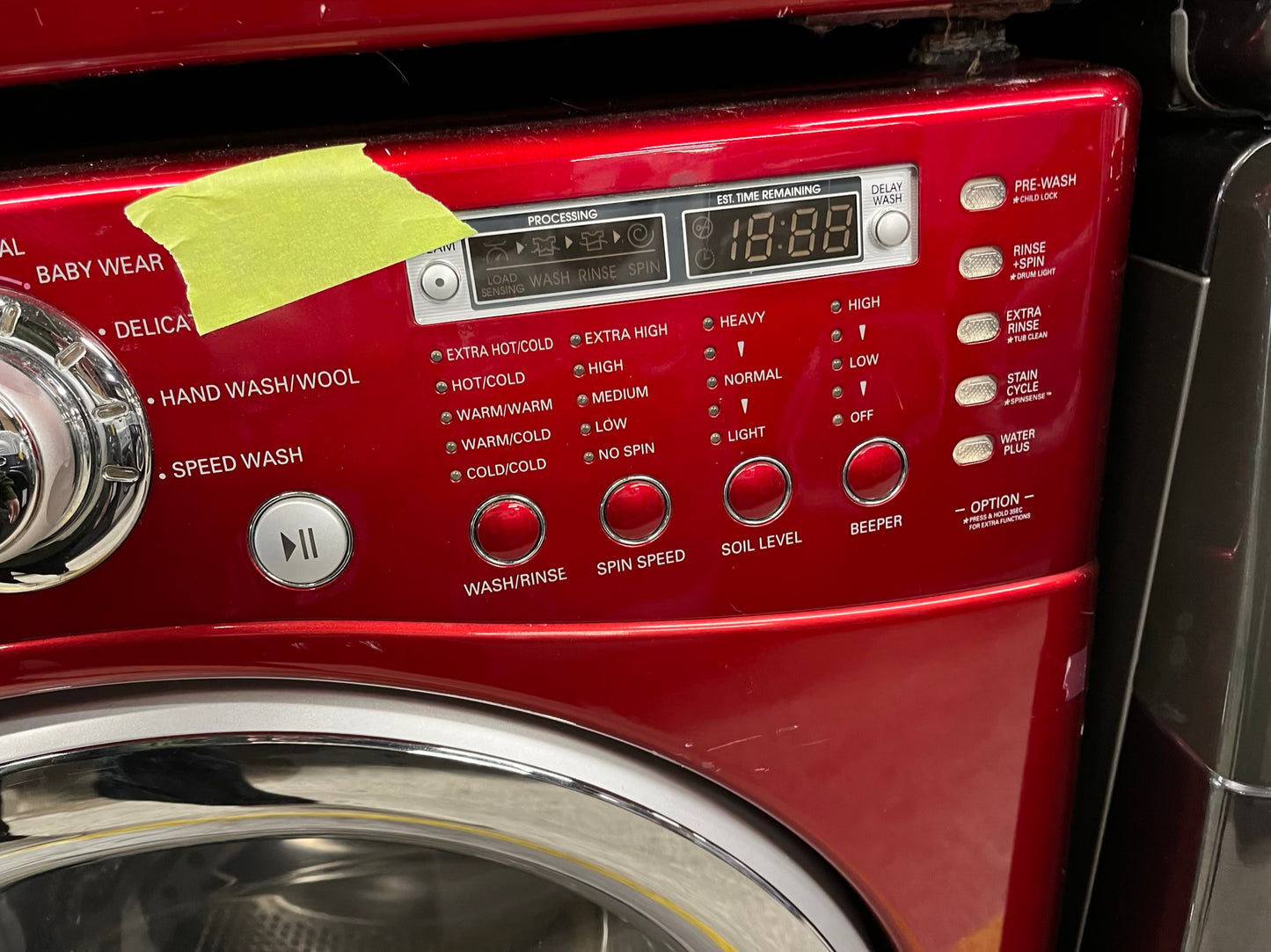 LG steam cycle washer 4.5 cu ft & dryer 7.5 cu ft set electric 220v front load stackable sensor dry He in red #WD852CB